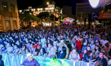 Praça Hilton Lopes será palco de mais doze dias de shows do Forró Caju 2025