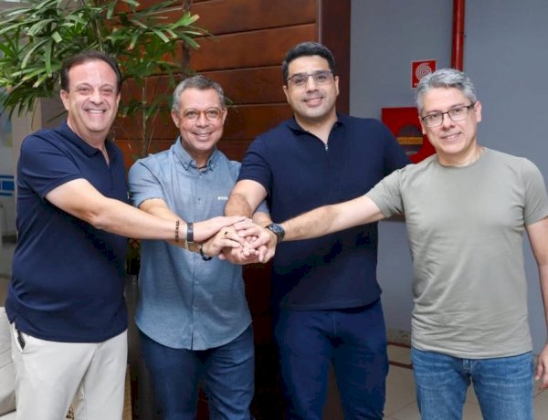 Para celebrar seu aniversário, André Moura recebe de presente de Mitidieri a saída de Alessandro Vieira da chapa governista Anuncie aqui APNI/SE Anuncie Anuncie
