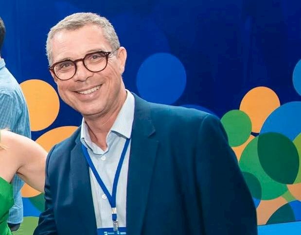 Governador Fábio Mitidiere passa por cirurgia para correção de abdominoplastia